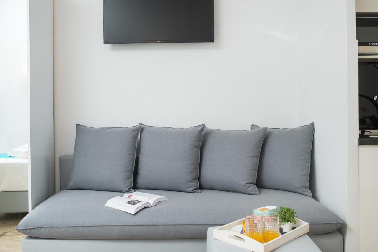 Lux Vip Apartments Переа Экстерьер фото