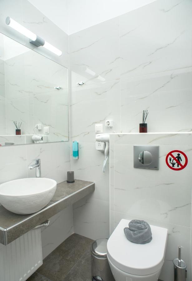 Lux Vip Apartments Переа Экстерьер фото