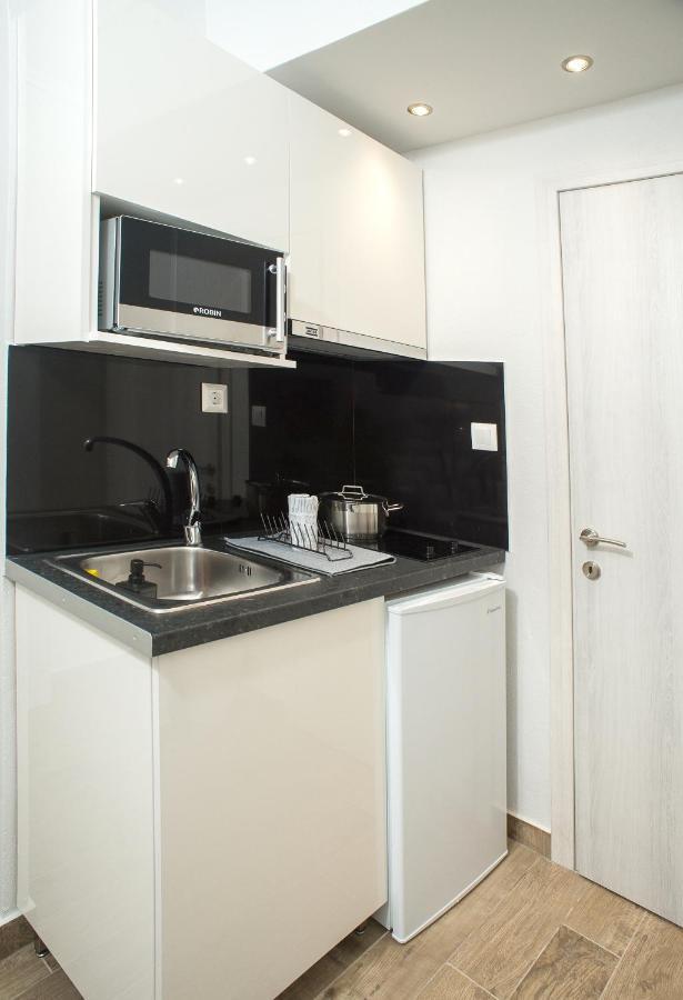 Lux Vip Apartments Переа Экстерьер фото