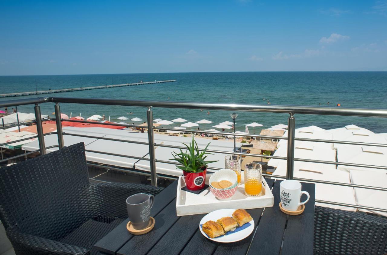 Lux Vip Apartments Переа Экстерьер фото