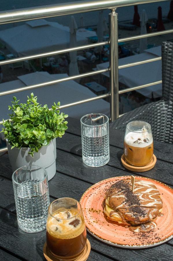 Lux Vip Apartments Переа Экстерьер фото